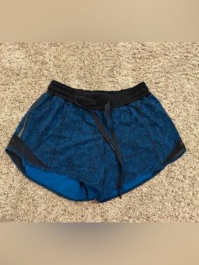 Lululemon Hotty Hot Shorts Size 4